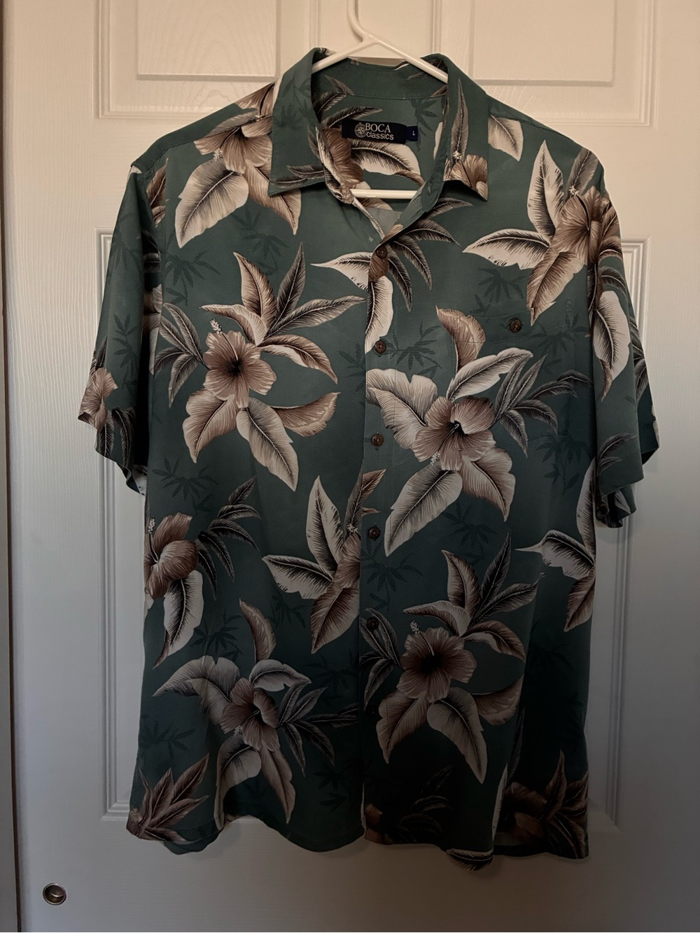Boca Classics Hawaiian Shirt Short Sleeve Sage Green and Tan Floral Men’s Sz L